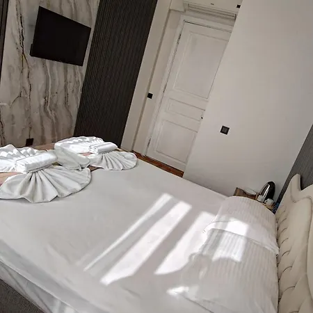 Nuray Hotel