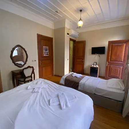 Amida&nurayhousehotel Szálloda *