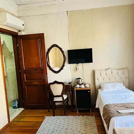 Amida&nurayhousehotel מלון