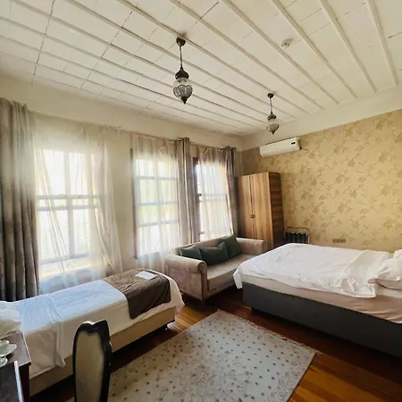 Amida&nurayhousehotel *