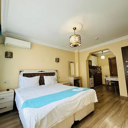 Amida&nurayhousehotel