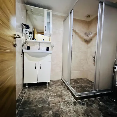 Amida&nurayhousehotel