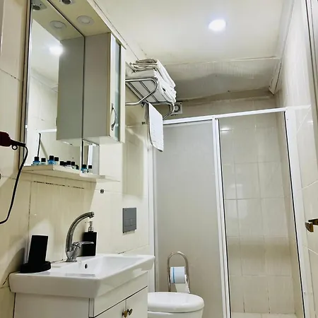 Amida&nurayhousehotel